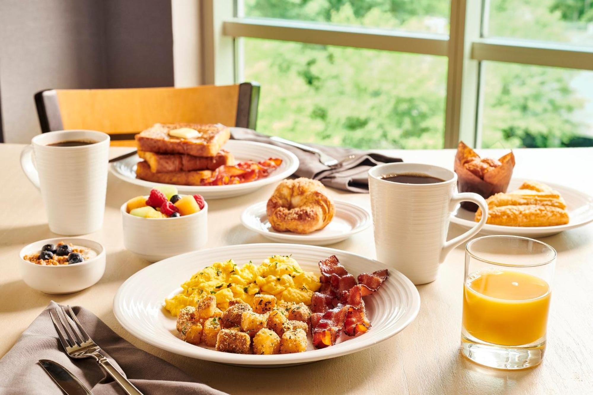 Holiday Inn Baton Rouge College Drive I-10 By Ihg Esterno foto