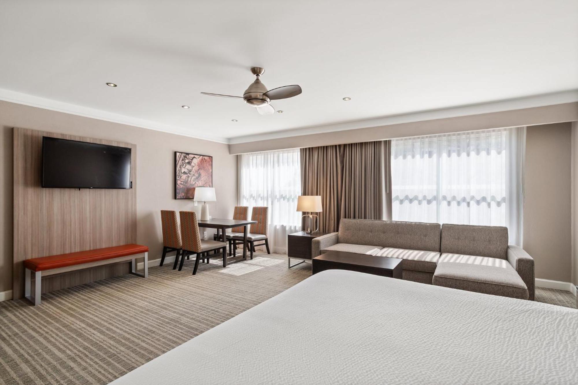 Holiday Inn Baton Rouge College Drive I-10 By Ihg Esterno foto