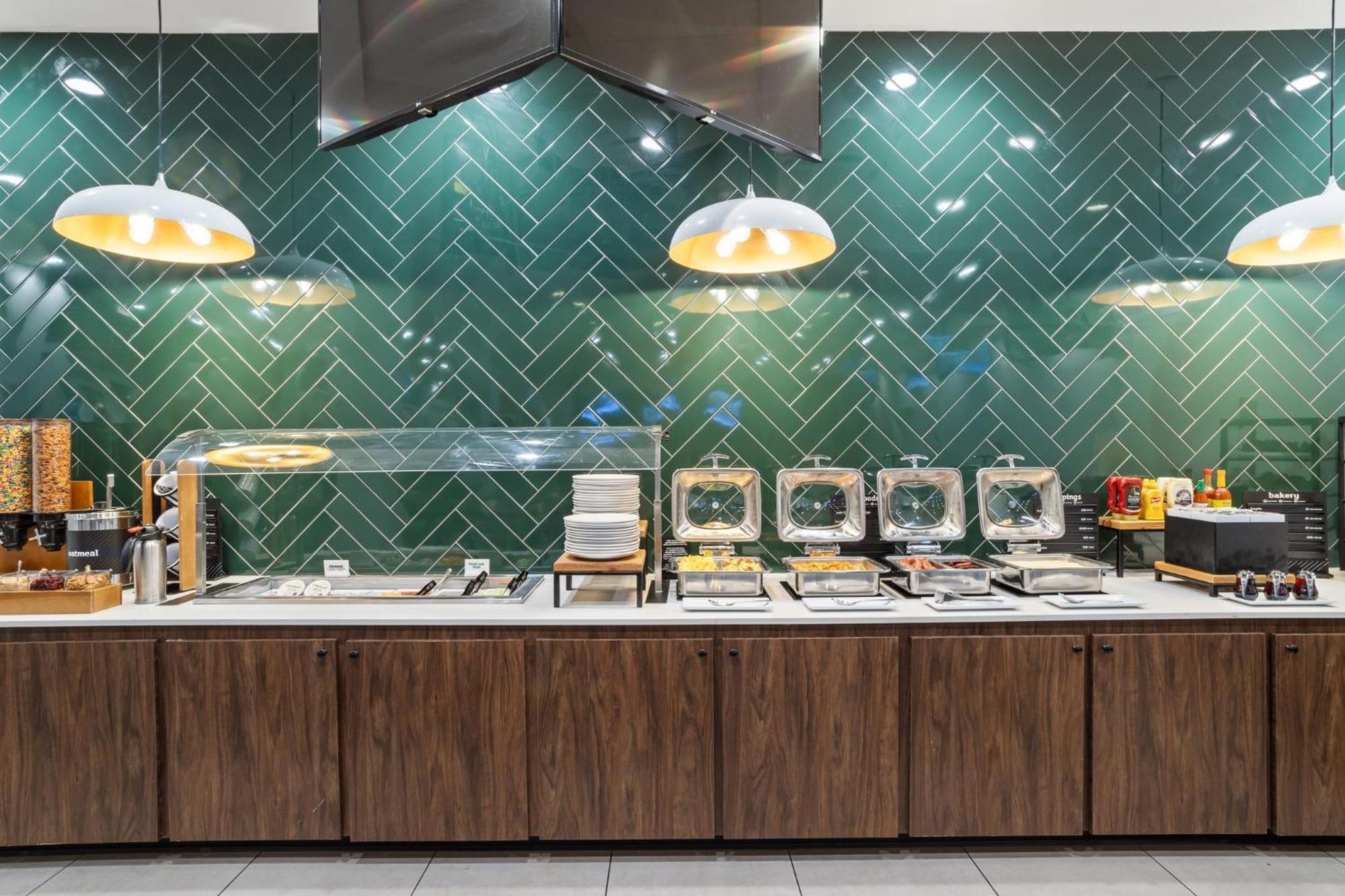 Holiday Inn Baton Rouge College Drive I-10 By Ihg Esterno foto