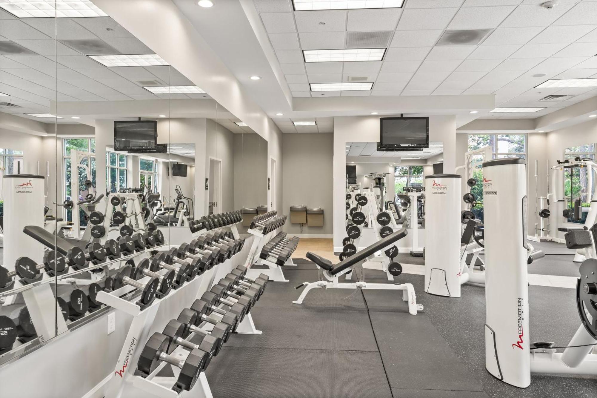 Holiday Inn Baton Rouge College Drive I-10 By Ihg Esterno foto